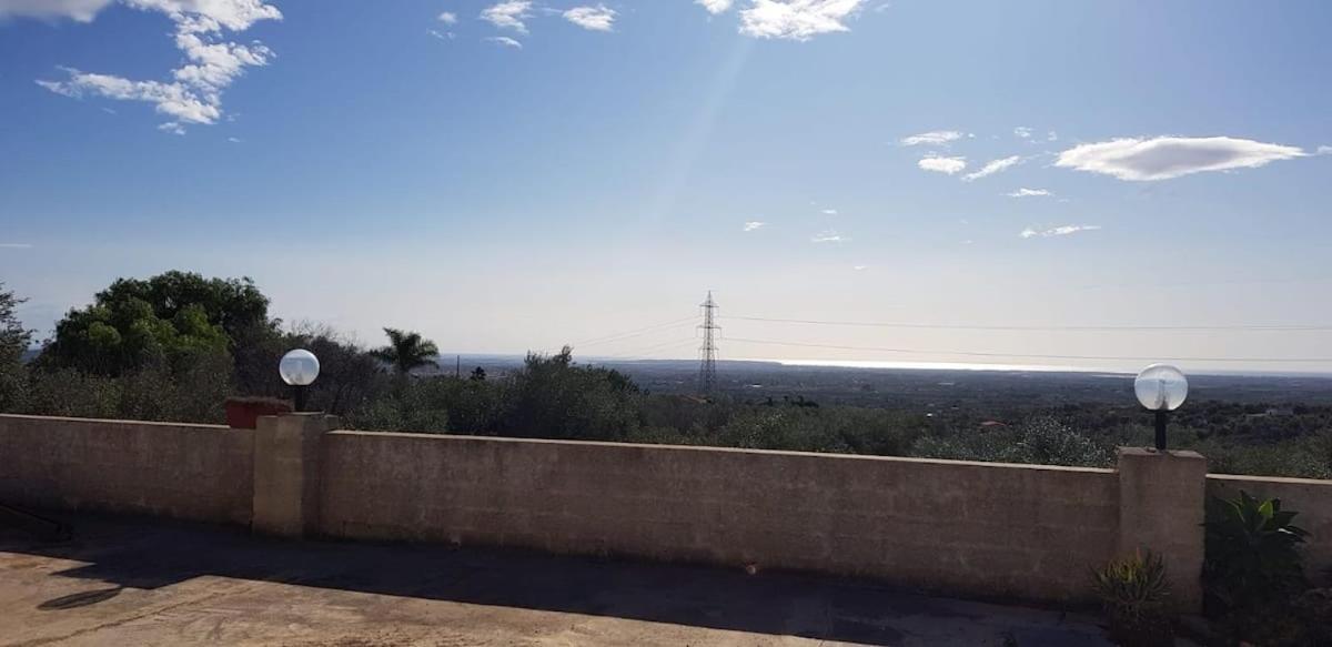 Villa Enea - Ad Uso Esclusivo Dei Nostri Ospiti Solarino ภายนอก รูปภาพ